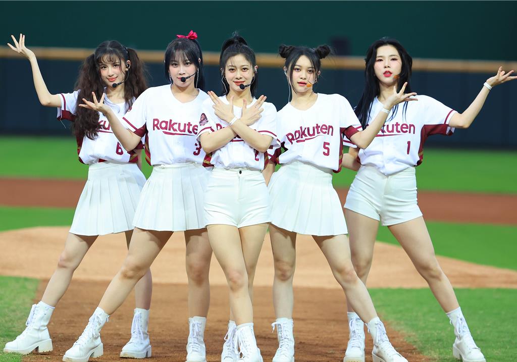  ����С�� 